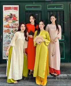 Áo dài Nguyễn Uyên